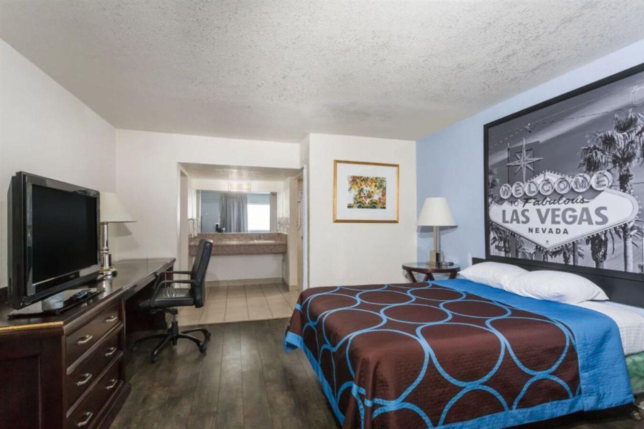 Super 8 By Wyndham Las Vegas North Strip/Fremont St. Area Eksteriør bilde