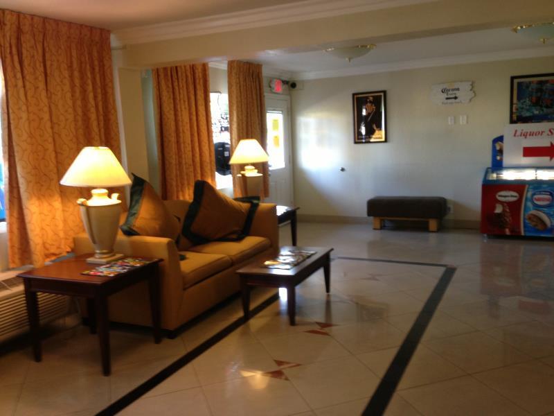 Super 8 By Wyndham Las Vegas North Strip/Fremont St. Area Eksteriør bilde