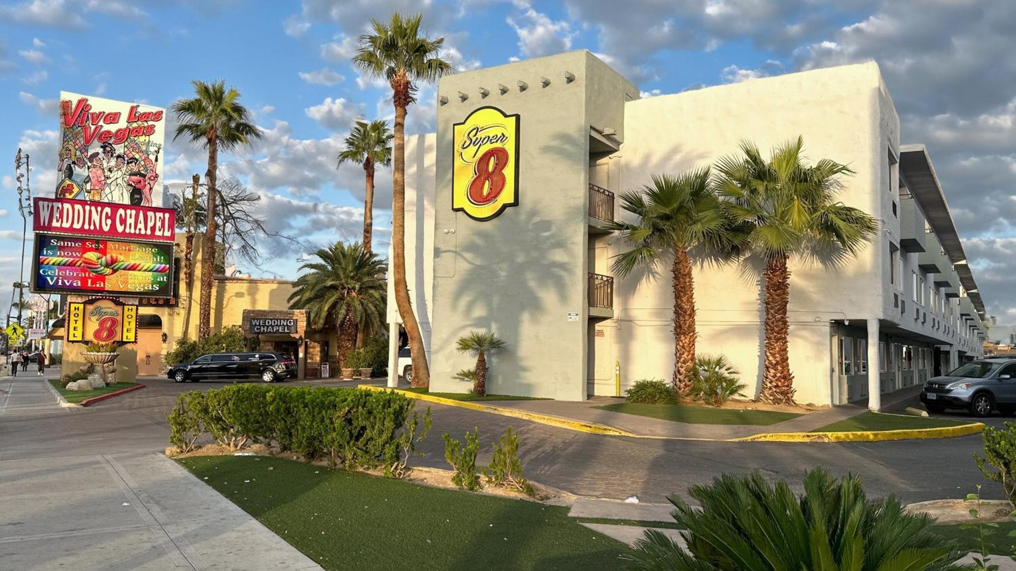 Super 8 By Wyndham Las Vegas North Strip/Fremont St. Area Eksteriør bilde