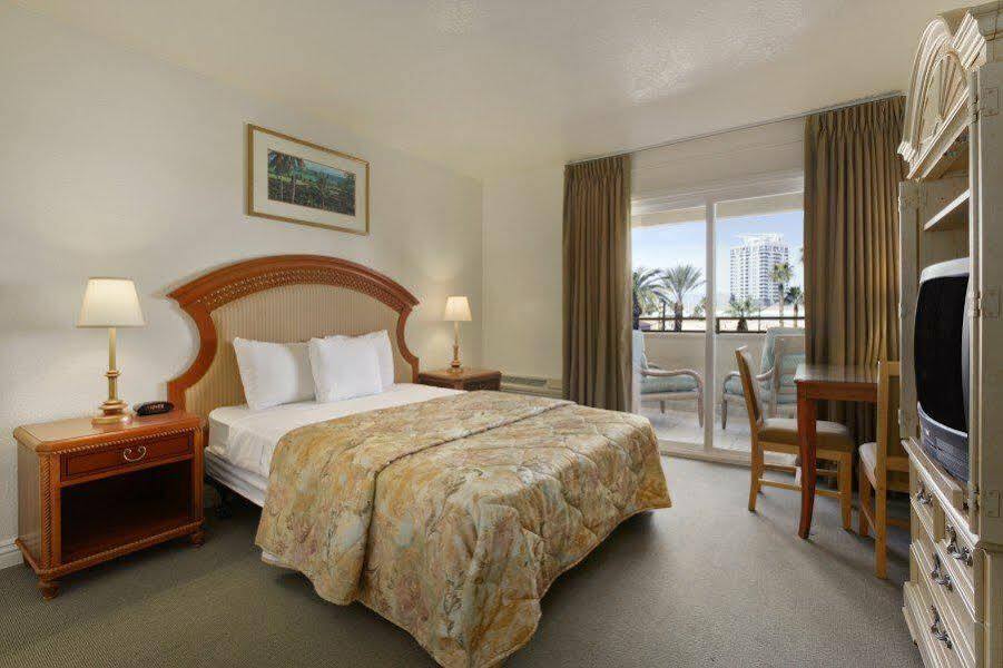 Super 8 By Wyndham Las Vegas North Strip/Fremont St. Area Eksteriør bilde